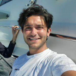 Meet your Posher, Nicholas